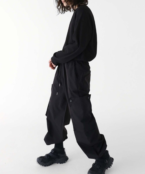 minsobi（ミンソビ）の「ポケットカーゴパンツ（カーゴパンツ・メンズ・ブラック/グレー・FREE）」の17枚目の写真