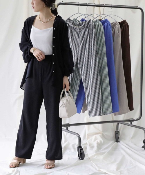 HONEYSUCKLE ROSE（ハニーサックルローズ）の「【HONEYSUCKLE ROSE】楊柳プリーツパンツ（その他パンツ・レディース・ロイヤルブルー/ブラック/ブラウン/グリーン/ダークブラウン/ブルー/ベージュ/ブラック×ホワイト・M/S/L）」の2枚目の写真