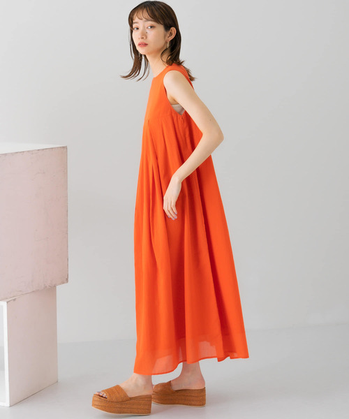 ボックスプリーツノースリーブワンピース