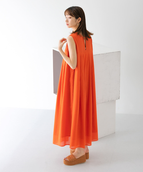 ボックスプリーツノースリーブワンピース