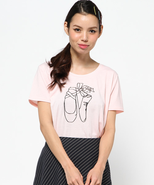 Chille anap(チルアナップ)の「ANAP/アナップ CHILLE ロゴバレエシューズTシャツ(Tシャツ/カットソー・レディース・オフホワイト/グレー/サックスブルー/ピンク・FREE)」の16枚目の写真