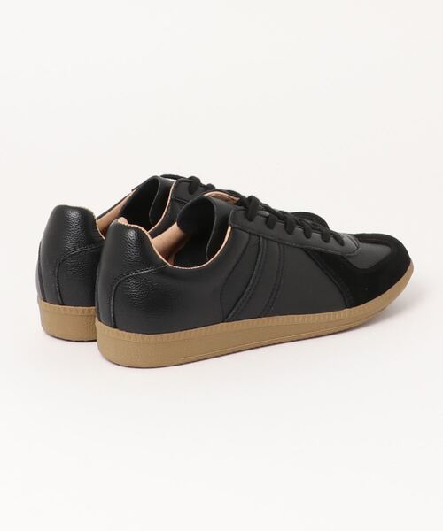 GERMAN TRAINER(ジャーマントレーナー)の「【GERMAN TRAINER】ジャーマントレーナー REPRODUCTED EDITION MODEL 42500(スニーカー・メンズ・ブラック/ホワイト×ホワイト/ホワイト・41/37/40/42/38/36/39/44/43/35)」の5枚目の写真