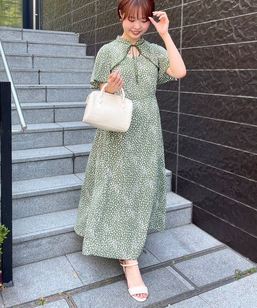 natural couture(ナチュラルクチュール)の「WEB限定カラー有り/ボレロのようなシルエット フロントあきリボンデザインワンピース(ワンピース・レディース・ブラック系その他/ブラック/グリーン系その他/ホワイト系その他/ピンクベージュ・FREE)」の20枚目の写真
