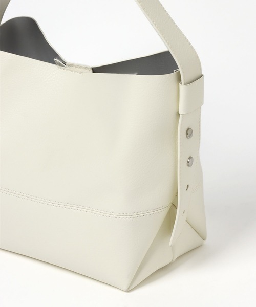 PAGEBOY（ページボーイ）の「スクエアソフトBAG（ショルダーバッグ・レディース・ブラック/オフホワイト・FREE）」の8枚目の写真