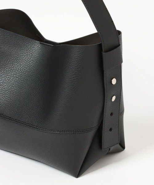 PAGEBOY（ページボーイ）の「スクエアソフトBAG（ショルダーバッグ・レディース・ブラック/オフホワイト・FREE）」の9枚目の写真