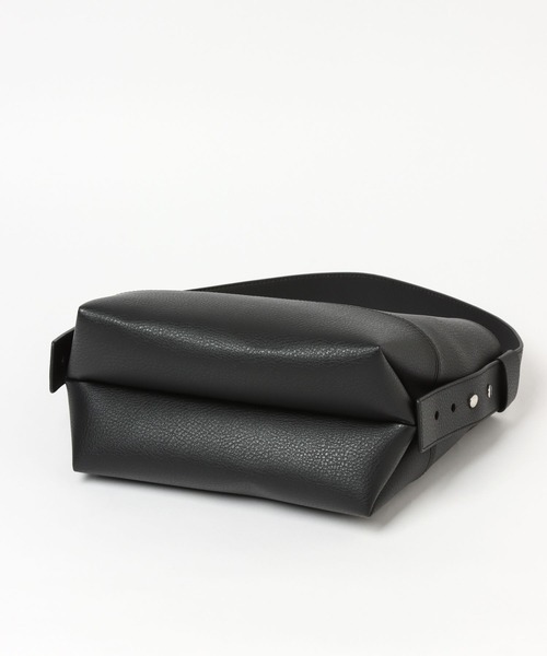 PAGEBOY（ページボーイ）の「スクエアソフトBAG（ショルダーバッグ・レディース・ブラック/オフホワイト・FREE）」の12枚目の写真