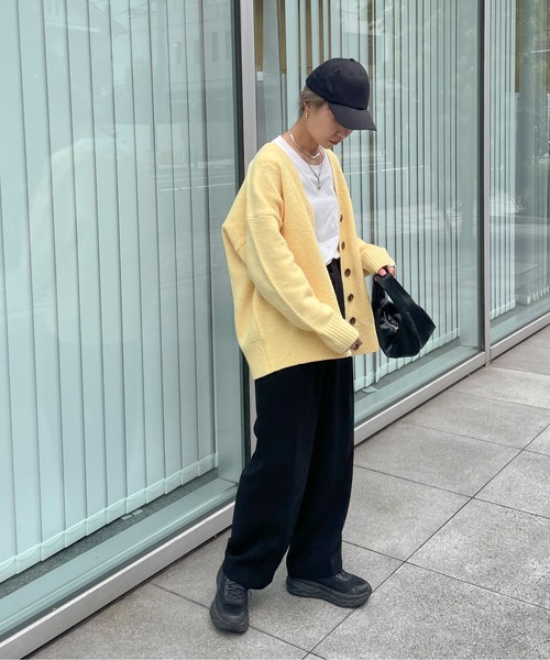 feepur(フェピュール)の「【ハンドウォッシャブル】メランジVネックビッグカーディガン(カーディガン/ボレロ・レディース・アイボリー/ベージュ/ブラック/イエロー/ブルー/ピンク・MEDIUM)」の10枚目の写真