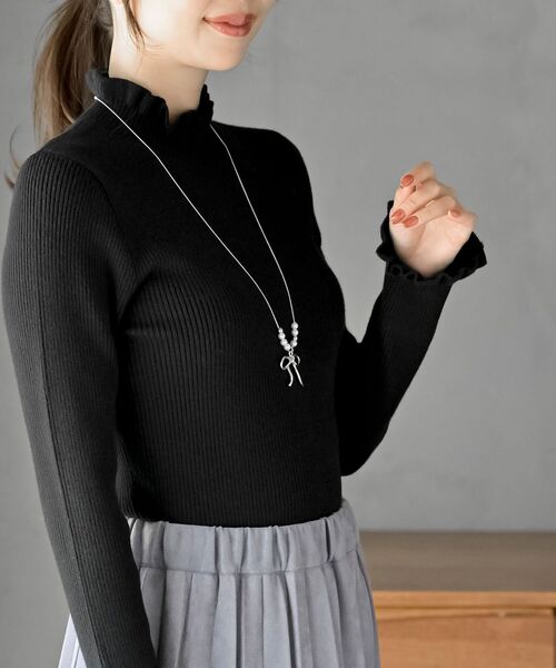 rps（アールピーエス）の「フリルネックリブニットプルオーバー（ニット/セーター・レディース・ブラック/グレー/ピンク/アイボリー/ベージュ系その他/ラベンダー/杢グレー/ボルドー・M/L）」の9枚目の写真