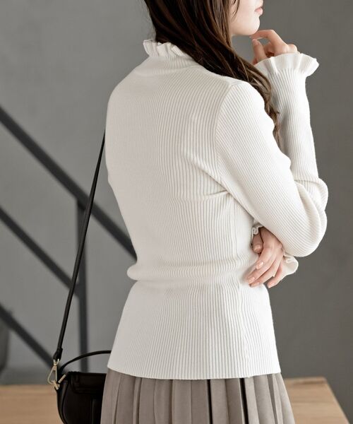 rps（アールピーエス）の「フリルネックリブニットプルオーバー（ニット/セーター・レディース・ブラック/グレー/ピンク/アイボリー/ベージュ系その他/ラベンダー/杢グレー/ボルドー・M/L）」の22枚目の写真