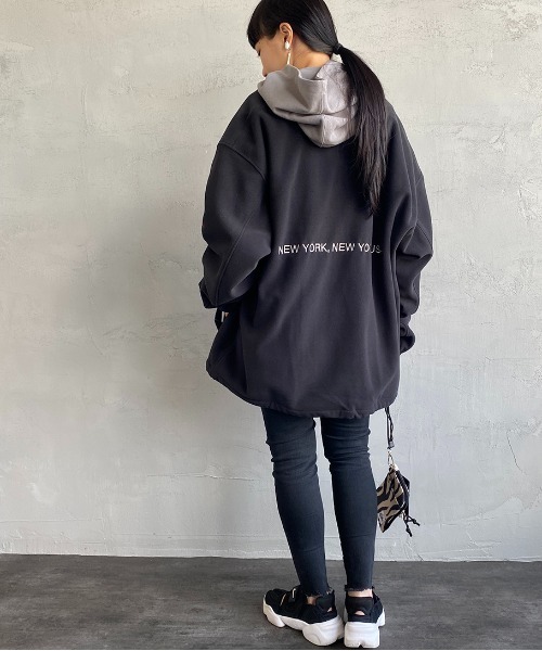 Manhattan Portage（マンハッタンポーテージ）の「[MANHATTAN PORTAGE/マンハッタンポーテージ] 別注 ポーラテック ノーカラーフリースジャケット（その他アウター・レディース・ブラック/ネイビー/アイボリー・M/L）」の3枚目の写真