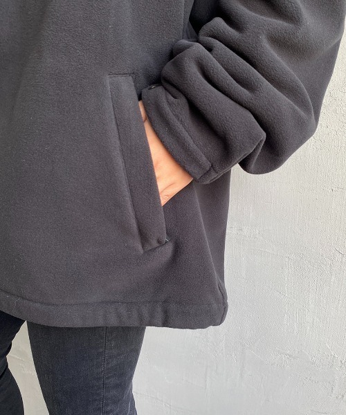 Manhattan Portage（マンハッタンポーテージ）の「[MANHATTAN PORTAGE/マンハッタンポーテージ] 別注 ポーラテック ノーカラーフリースジャケット（その他アウター・レディース・ブラック/ネイビー/アイボリー・M/L）」の18枚目の写真