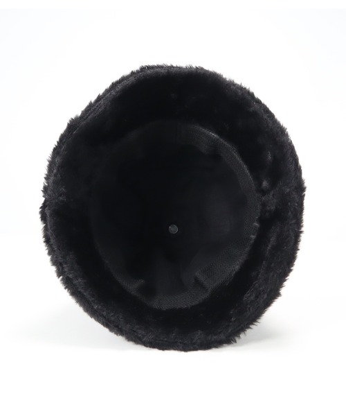 adidas(アディダス)の「アディダス バケットハット ファーボア ONSPOTZ別注(ハット・メンズ・ブラック×ブラック・L/XL)」の2枚目の写真