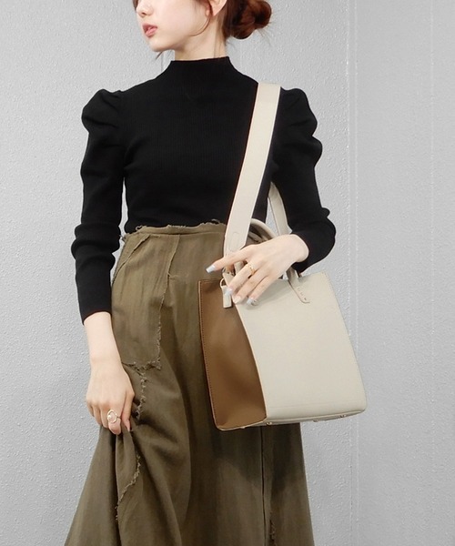 minia(ミニア)の「バイカラースクエアトートバッグ ◆(トートバッグ・レディース・アイボリー/モカ/パープル・FREE)」の22枚目の写真