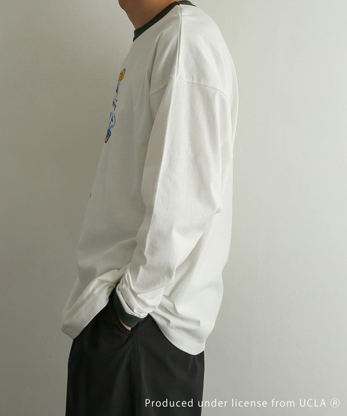SENSE OF PLACE by URBAN RESEARCH（センスオブプレイスバイアーバンリサーチ）の「『別注』『ユニセックス』UCLA×SENSEOFPLACE　カレッジリンガーロングTシャツ（Tシャツ/カットソー・メンズ・ホワイト/グリーン・MEDIUM/LARGE）」の21枚目の写真