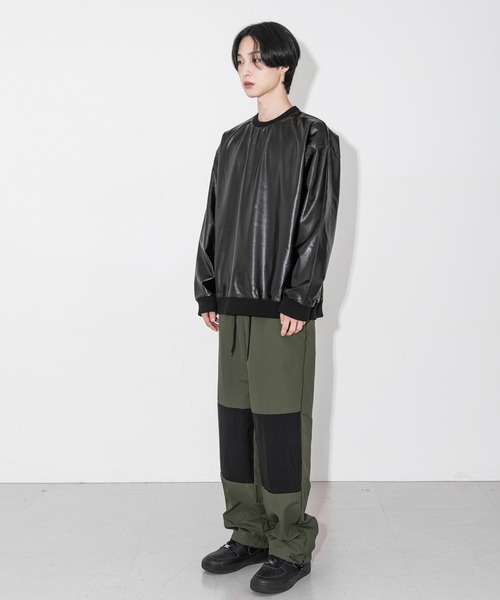 FOLLOWIN(フォロウィン)の「【UNISEX】グロッシートレーナーTシャツ(Tシャツ/カットソー・レディース・アイボリー/カーキ/ブラック・FREE)」の5枚目の写真