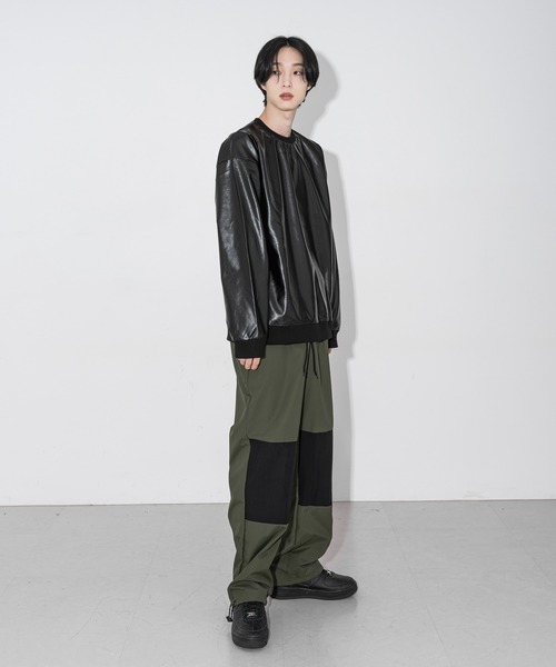 FOLLOWIN(フォロウィン)の「【UNISEX】グロッシートレーナーTシャツ(Tシャツ/カットソー・レディース・アイボリー/カーキ/ブラック・FREE)」の9枚目の写真