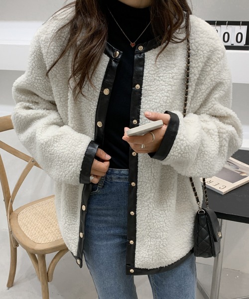 ABITOKYO（アビトーキョー）の「オーバーサイズボリュームボアブルゾン（ブルゾン・レディース・ブラック/ホワイト・FREE）」の18枚目の写真