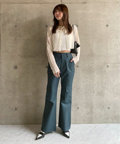 EPIMI E'PIMMY（エピミエピミー）の「セミフレアカーゴパンツ（カーゴパンツ・レディース・ベージュ/ネイビー/オリーブ/ブラック・MEDIUM）」の10枚目の写真