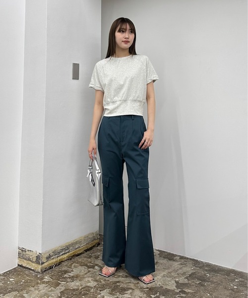 EPIMI E'PIMMY（エピミエピミー）の「セミフレアカーゴパンツ（カーゴパンツ・レディース・ベージュ/ネイビー/オリーブ/ブラック・MEDIUM）」の11枚目の写真