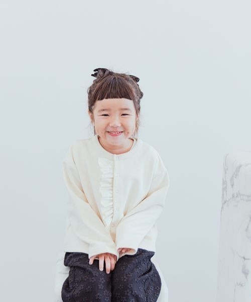 LOWRYS FARM（ローリーズファーム）の「２ＷＡＹカットカーデ　188775（カーディガン/ボレロ・キッズ・ブラック/オフホワイト・110cm/120cm/130cm/140cm/150cm）」の18枚目の写真