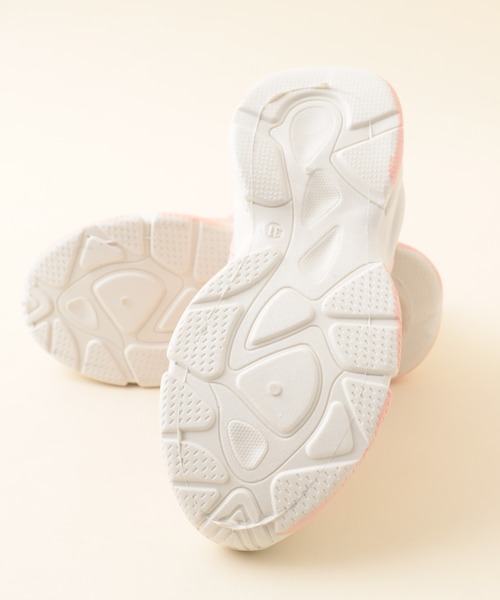 URBAN CHERRY（アーバンチェリー）の「グリッターモチーフデザインスニーカー（スニーカー・キッズ・ピンク/パープル/ホワイト・18.0cm/19.5cm/21.5cm/16.5cm/20.5cm/22.0cm/20.0cm/17.5cm/17.0cm/18.5cm/21.0cm/19.0cm）」の17枚目の写真