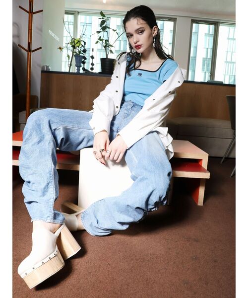 EVRIS（エヴリス）の「チャンキーヒールサボ（サンダル・レディース・ブラック/ホワイト・SMALL/MEDIUM/LARGE）」の21枚目の写真