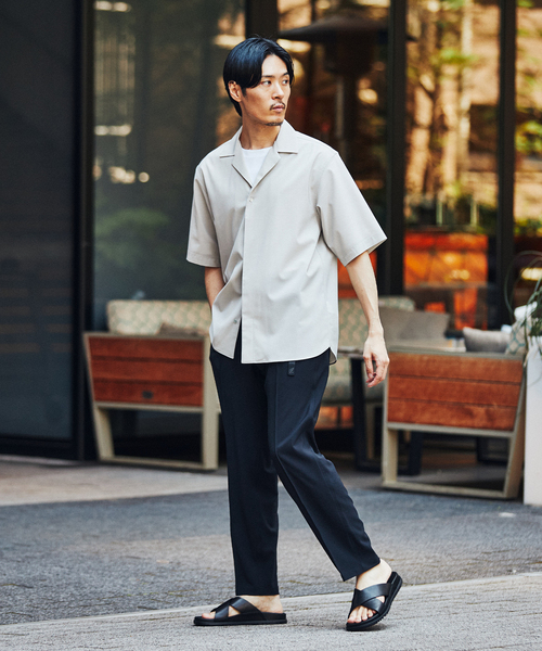 UGG（アグ）の「【UGG / アグ】販路限定 WAINSCOTT SLIDE（サンダル・メンズ・ブラウン系その他/ブラック・7/100/9/XX-SMALL）」の3枚目の写真