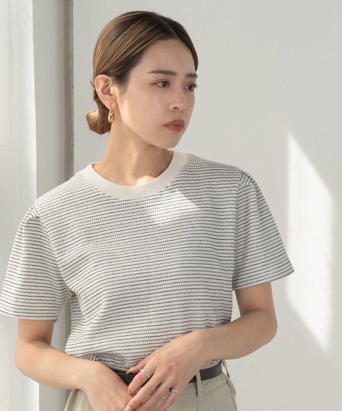 Amiur(エミレ)の「stripe tuck sleeve smooth T(Tシャツ/カットソー・レディース・ブルー/ピンク/ブラック・FREE)」の2枚目の写真