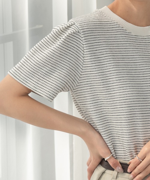 Amiur(エミレ)の「stripe tuck sleeve smooth T(Tシャツ/カットソー・レディース・ブルー/ピンク/ブラック・FREE)」の21枚目の写真