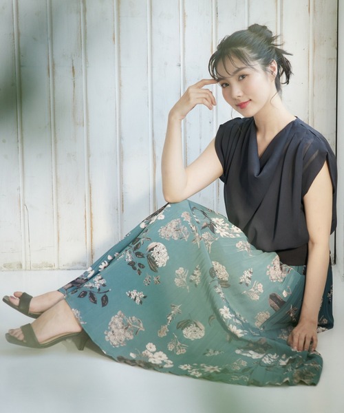 12Twelve Agenda（トゥエルブ　アジェンダ）の「ドレープネックインナー付プルオーバー（Tシャツ/カットソー・レディース・アイボリー/チャコールグレー/ベージュ/ネイビー/オフホワイト/ブルー・M）」の7枚目の写真