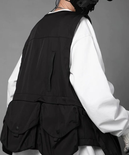 A‘gem 9（エージェムナイン）の「A'GEM/9 × .kom『吉業重工/ヨシザワジュウコウ』セパレートベスト（ベスト・メンズ・ブラック・M）」の8枚目の写真