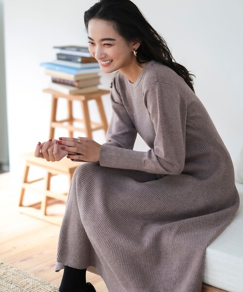 BEAMS HEART（ビームスハート）の「フレア ロング リブワンピース（手洗い可能）（ワンピース・レディース・ブラック/モカ/ダークグリーン・FREE）」の12枚目の写真