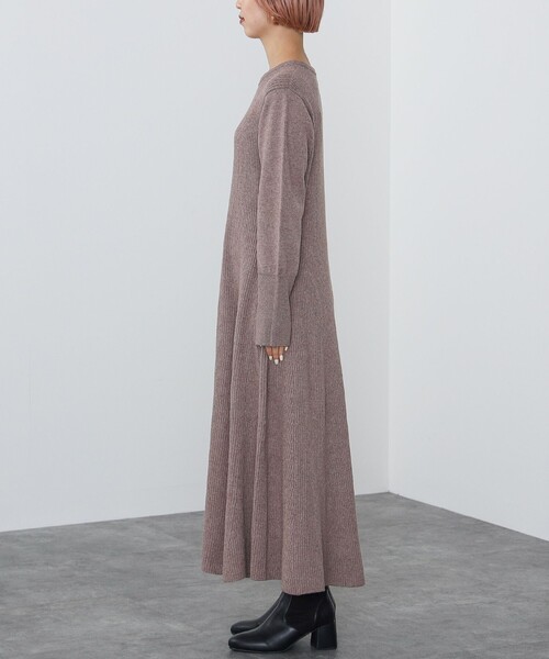BEAMS HEART（ビームスハート）の「フレア ロング リブワンピース（手洗い可能）（ワンピース・レディース・ブラック/モカ/ダークグリーン・FREE）」の21枚目の写真