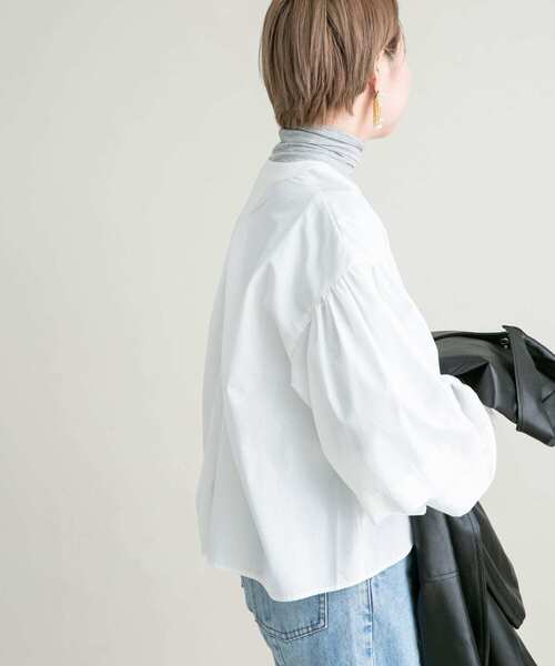 KBF（ケイビーエフ）の「ボリューミーブラウス（シャツ/ブラウス・レディース・オフホワイト/カーキ/ブラック・ONE）」の6枚目の写真