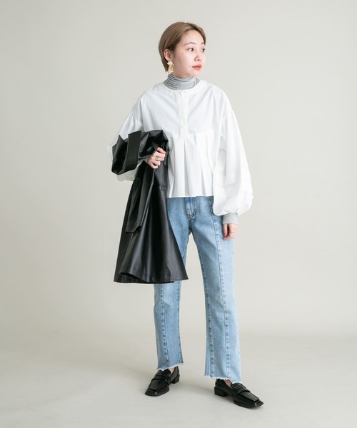 KBF（ケイビーエフ）の「ボリューミーブラウス（シャツ/ブラウス・レディース・オフホワイト/カーキ/ブラック・ONE）」の7枚目の写真