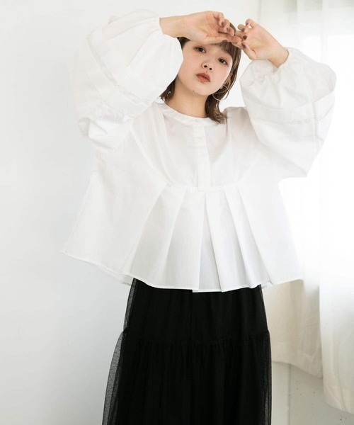 KBF（ケイビーエフ）の「ボリューミーブラウス（シャツ/ブラウス・レディース・オフホワイト/カーキ/ブラック・ONE）」の10枚目の写真