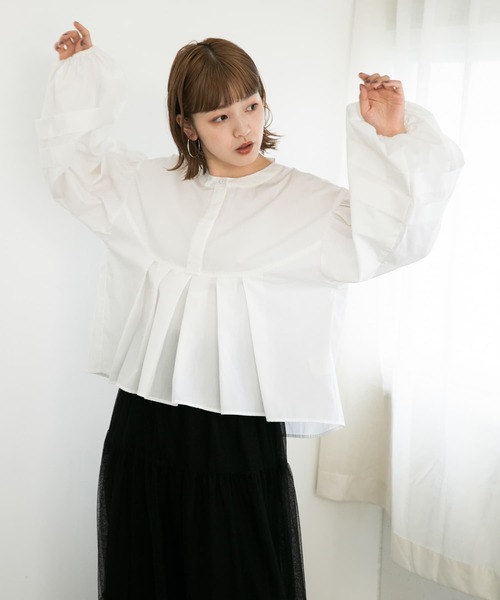 KBF（ケイビーエフ）の「ボリューミーブラウス（シャツ/ブラウス・レディース・オフホワイト/カーキ/ブラック・ONE）」の16枚目の写真