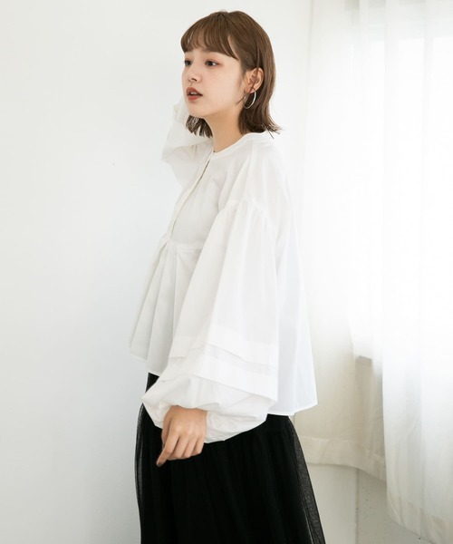 KBF（ケイビーエフ）の「ボリューミーブラウス（シャツ/ブラウス・レディース・オフホワイト/カーキ/ブラック・ONE）」の17枚目の写真