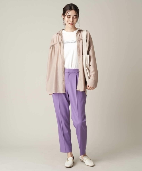 a.v.v(アーヴェヴェ)の「レギュラーカラーギャザーシアーシャツ(シャツ/ブラウス・レディース・ベージュ/カーキ・40/38/36/42/34)」の6枚目の写真
