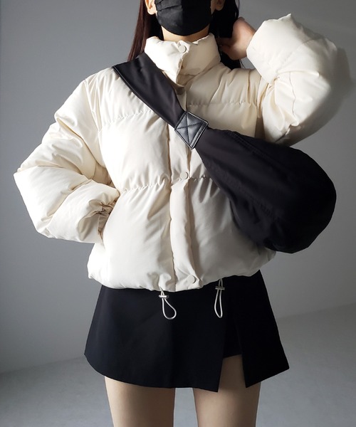 me+em select(ミームセレクト)の「※【 肩紐調節可能 】ハーフムーンナイロン中綿ショルダーバッグ(ショルダーバッグ・レディース・ブラック/アイボリー/ブルー/グリーン・FREE)」の20枚目の写真