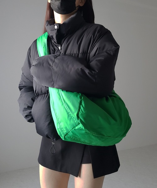 me+em select(ミームセレクト)の「※【 肩紐調節可能 】ハーフムーンナイロン中綿ショルダーバッグ(ショルダーバッグ・レディース・ブラック/アイボリー/ブルー/グリーン・FREE)」の14枚目の写真