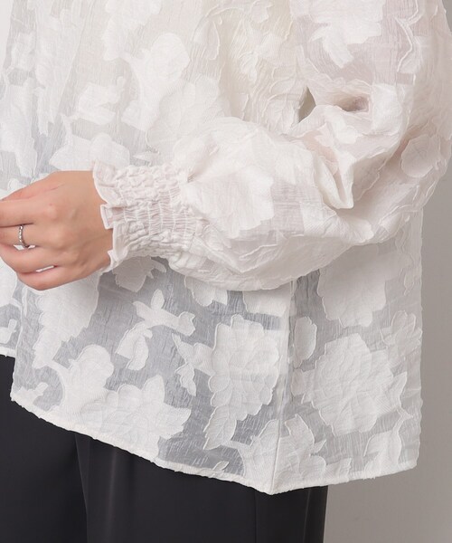 DRESKIP（ドレスキップ）の「◆上品なシアー感 お袖ボリューム レースブラウス（シャツ/ブラウス・レディース・ブラック/ナチュラル・02/03/04）」の3枚目の写真