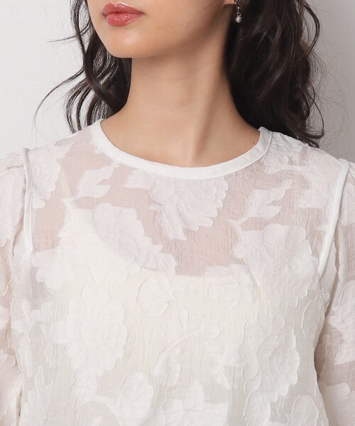 DRESKIP（ドレスキップ）の「◆上品なシアー感 お袖ボリューム レースブラウス（シャツ/ブラウス・レディース・ブラック/ナチュラル・02/03/04）」の4枚目の写真