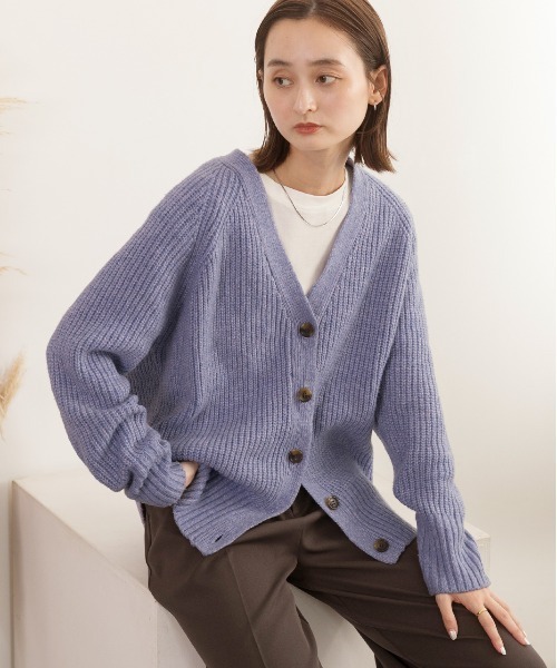 ad thie(アドティエ)の「片畦編み・Vネック MIXニットカーディガン(カーディガン/ボレロ・レディース・ピンク/ベージュ/ブラック/杢グレー/アイボリー/ブルー・FREE)」の10枚目の写真