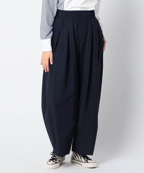 Grand PARK(グランドパーク)の「タックイージーフレアパンツ(その他パンツ・レディース・ネイビー/ライトグリーン/ナチュラル・FREE)」の3枚目の写真