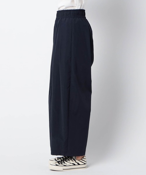 Grand PARK(グランドパーク)の「タックイージーフレアパンツ(その他パンツ・レディース・ネイビー/ライトグリーン/ナチュラル・FREE)」の10枚目の写真