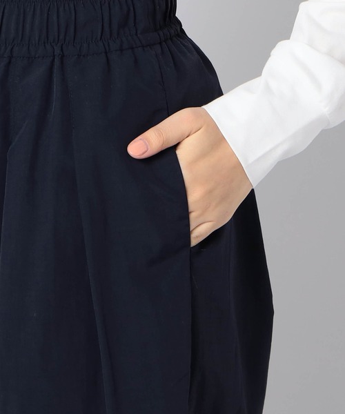 Grand PARK(グランドパーク)の「タックイージーフレアパンツ(その他パンツ・レディース・ネイビー/ライトグリーン/ナチュラル・FREE)」の13枚目の写真