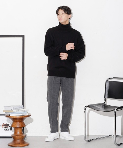 NANO universe（ナノユニバース）の「コンビゲージタートルニット（ニット/セーター・メンズ・グレー/オフホワイト/ブラック・L/M/S）」の9枚目の写真