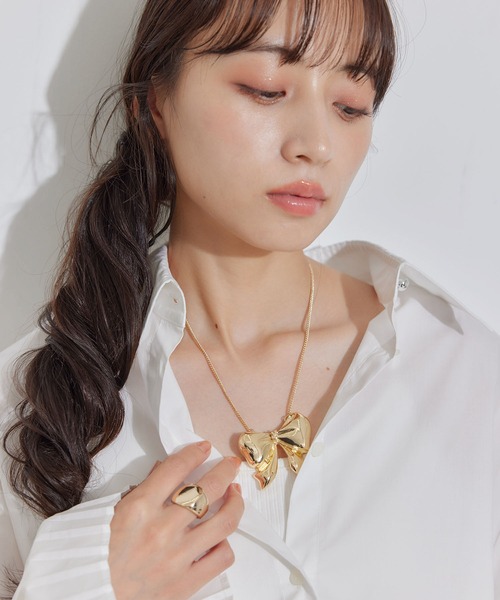 VIS（ビス）の「ビッグリボンネックレス（ネックレス・レディース・ゴールド/シルバー・FREE）」の5枚目の写真