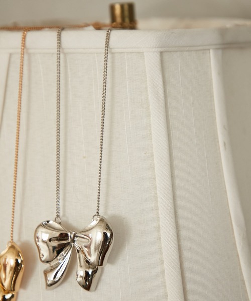 VIS（ビス）の「ビッグリボンネックレス（ネックレス・レディース・ゴールド/シルバー・FREE）」の6枚目の写真